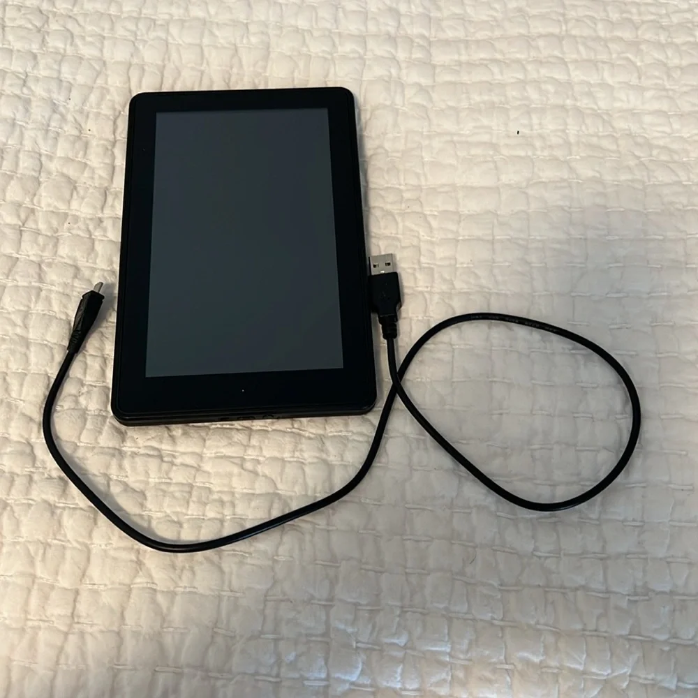 Kindle with charging cord